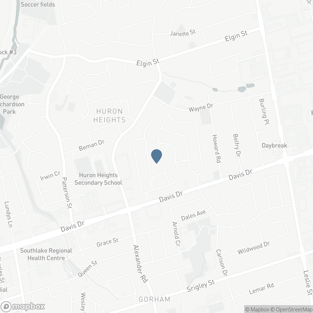 66 HOWLETT AVENUE, Newmarket, Ontario L3Y 5S5